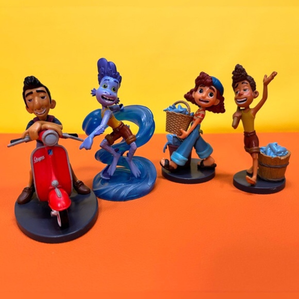 Colorful Kids Toy Figurine Set